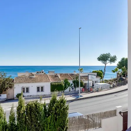 Villa El Paseo - By Almarina *